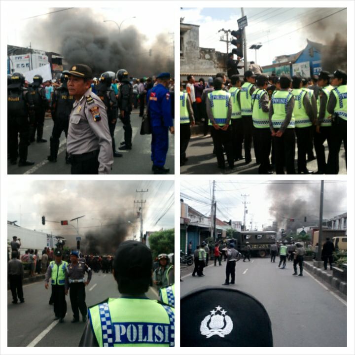 Afa_Salsa's tweet photo. UNRAS NELAYAN BATANG @JEND SUDIRMAN MENYEBABKAN KEMACETAN SPNJG JL PANTURA BATANG PKL http://t.co/YPAt9aKrvf