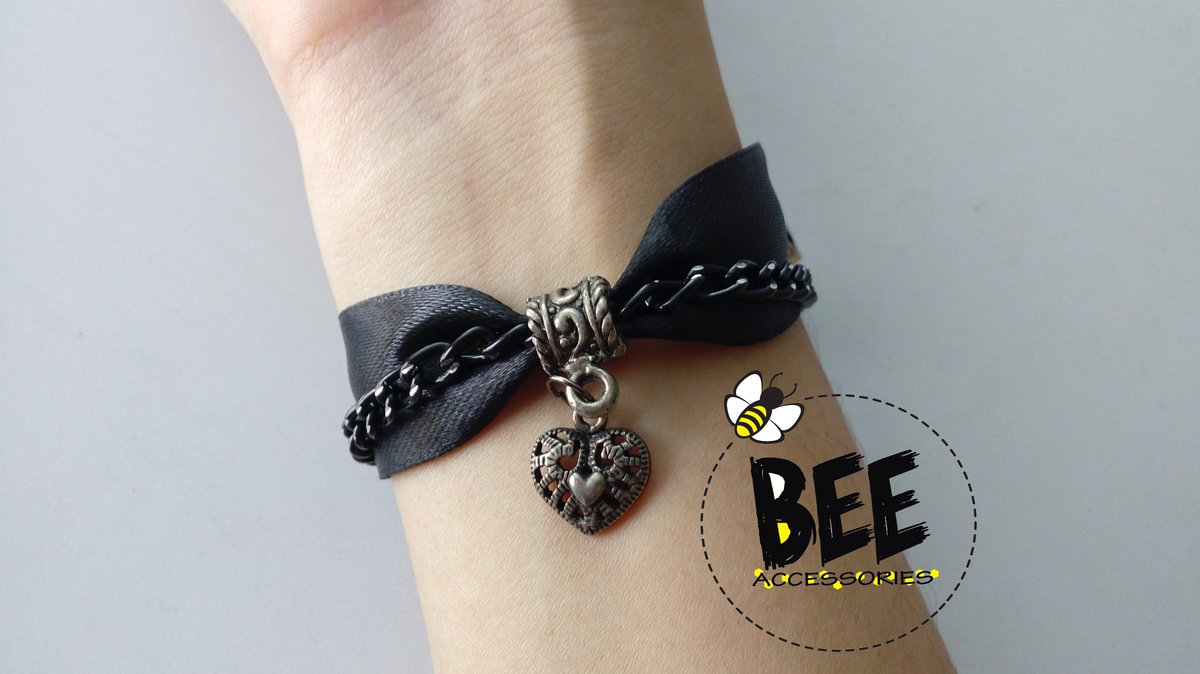 beeofficialy's tweet photo. Wonders? Cek our IG: beeofficialy ;) #jualbracelet #jualgelang #bandung #aksesoris #lucu #bracelet #gelang http://t.co/nj6yVfx6Zt