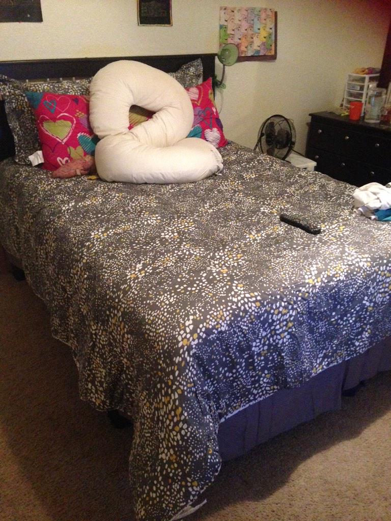 __bittysmalls's tweet photo. - #NewComforter! http://t.co/K7ZQYGrcCq