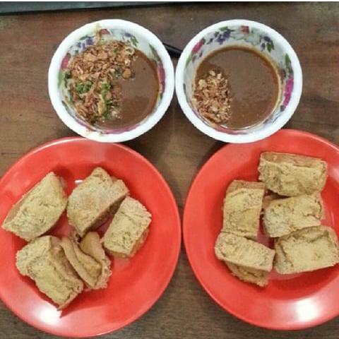 Ehhh uda jamnya makan siang,mimin mau kasih makanan khas #Binjai ini dia tahu balek,rasanya wihhhh nikmat!!!!