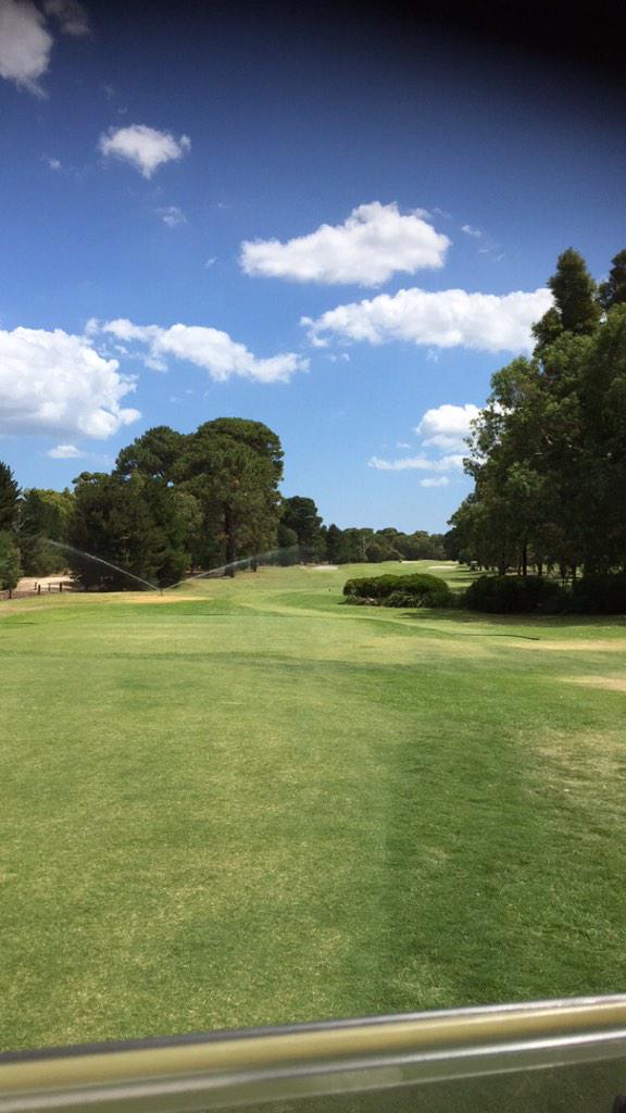 Wazr30's tweet photo. Last week in Perth. So why not hit the course. #collierpark #findingfairways @joshkennelly http://t.co/T4zpR0tnEl