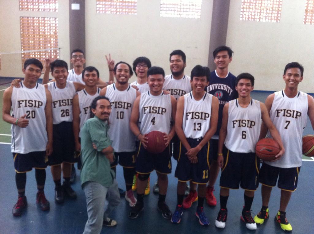 fibba_unpad's tweet photo. Team PNP 2015 http://t.co/Hh1J0KQOwA