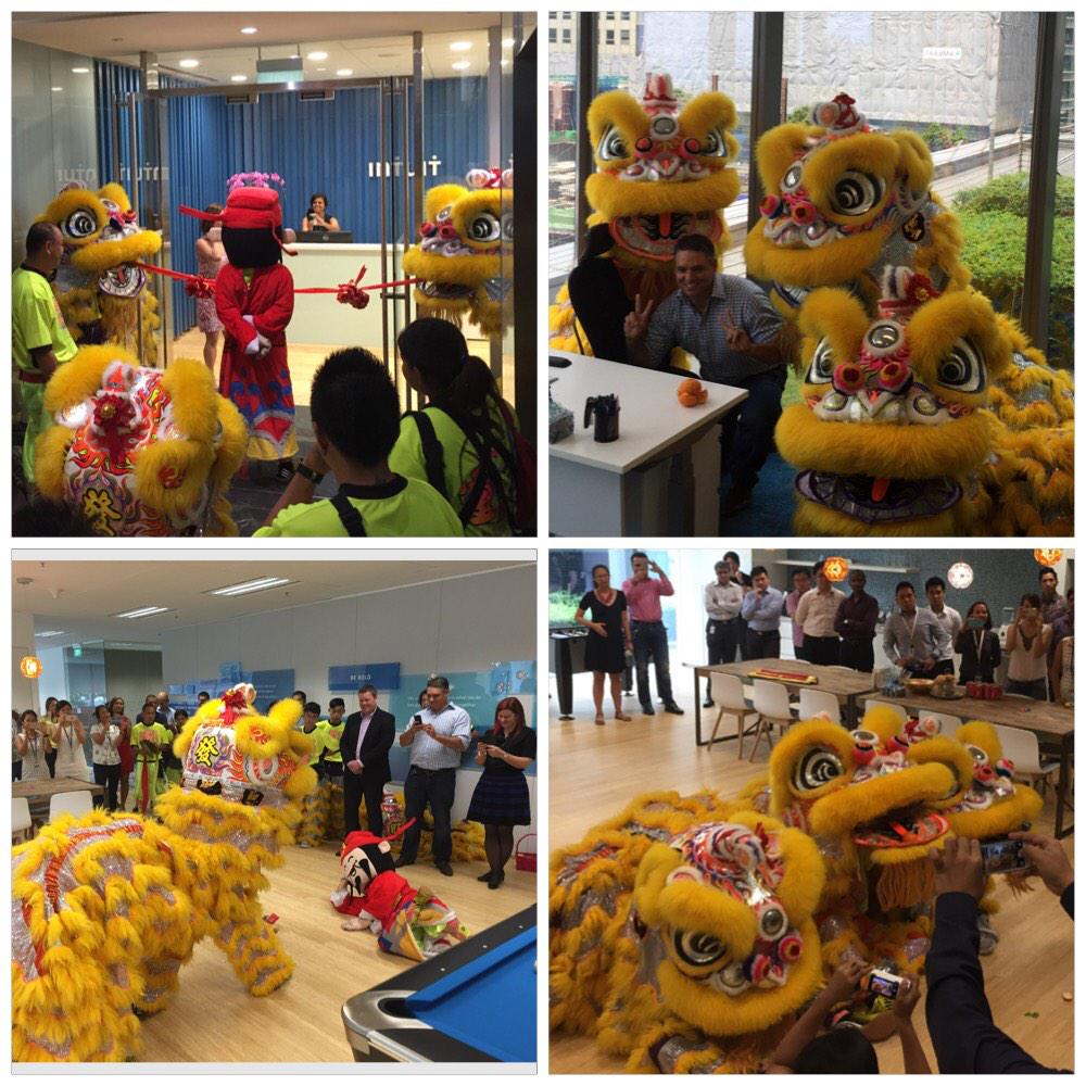 CheeChau_Intuit's tweet photo. Lion Attack at Intuit Singapore Office !! #IntuitLife #QuickBooksAsia #IntuitSG #LionDance http://t.co/s35Rw584Tl