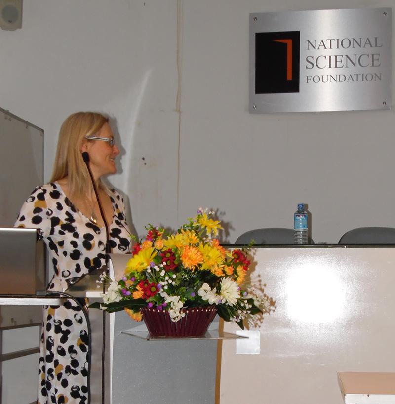 MT <a href="/INASPinfo/">INASP</a> @SianHarris8 speaking about promoting journal content through social media #inaspLK
