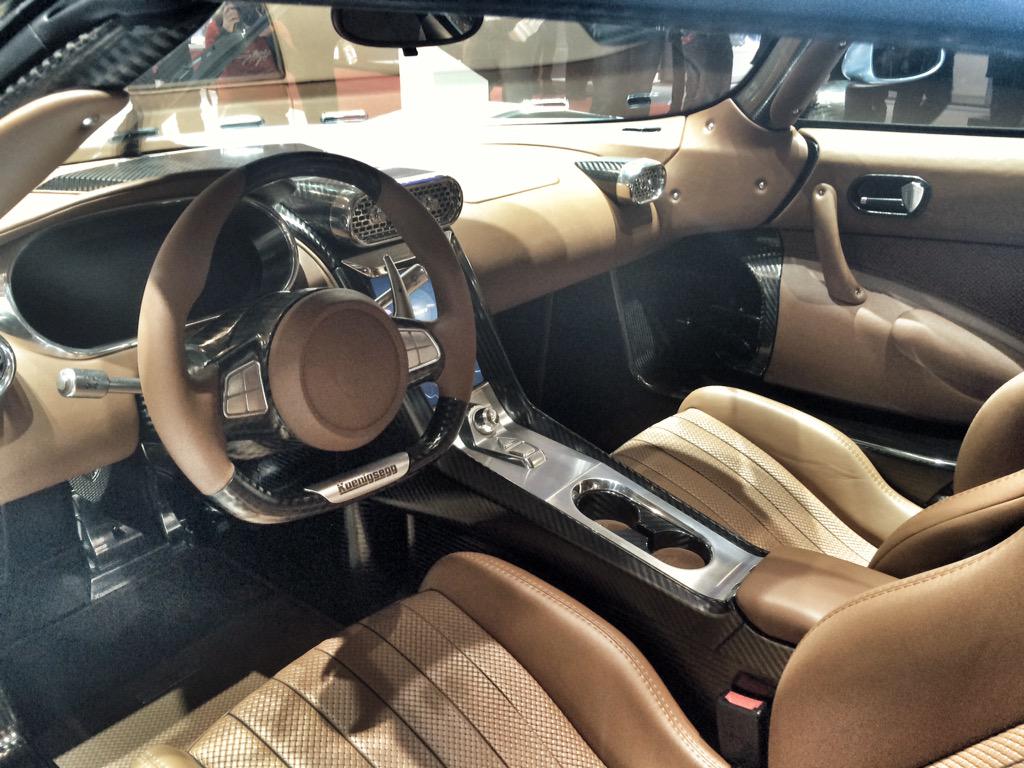rowanhorncastle's tweet photo. Fans of flippin' fast cars, make space on your bedroom wall for this: the Koenigsegg Regera. 1500bhp and 2000nm. Nuts http://t.co/GWoF3U0Ssi
