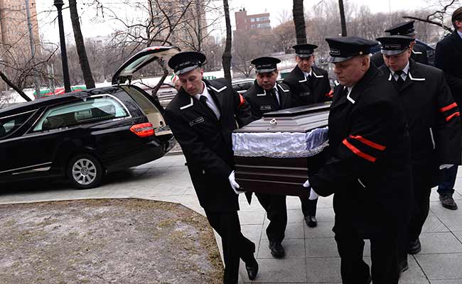 AmichaiStein1's tweet photo. #Mosvow #Russia: The funeral of Boris #Nemtsov http://t.co/oBlJdc4vlW