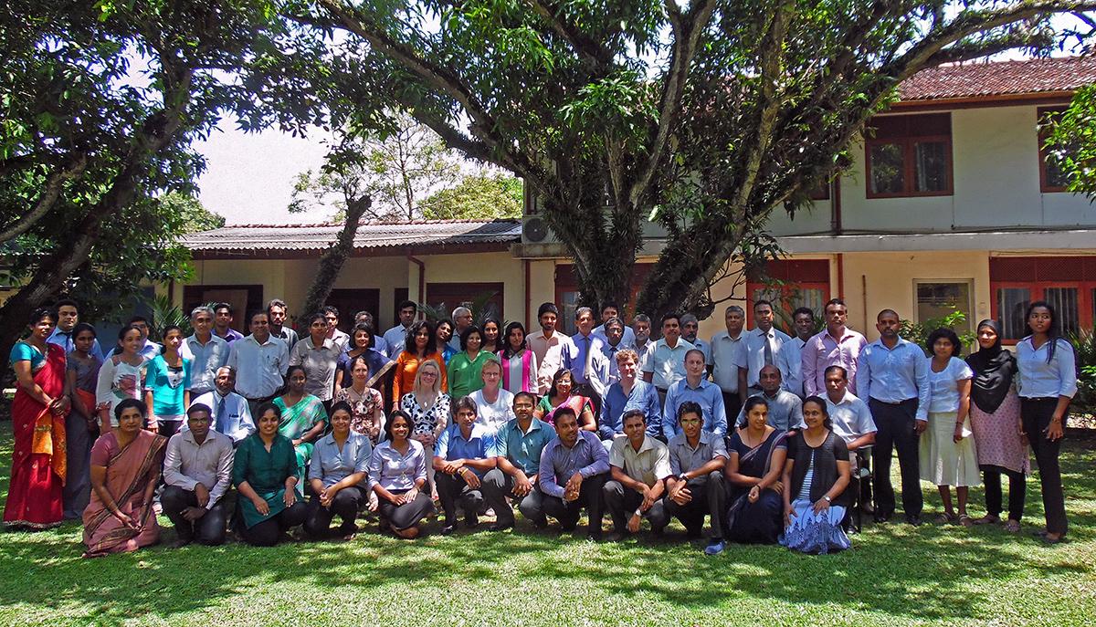 Group photo from SLJOL workshop <a href="/NSFSriLanka/">NSF Sri Lanka</a> - editors from over 40 academic journals #inaspLK @inaspinfo