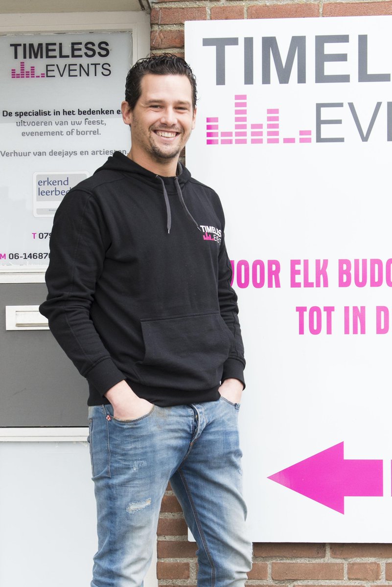 JimHolterhues's tweet image. Het was idd Jesper Hogedoorn, oud-keeper #Feyenoord en thans directeur @TimelessTweets. Meer in de nieuwe #HandinHand