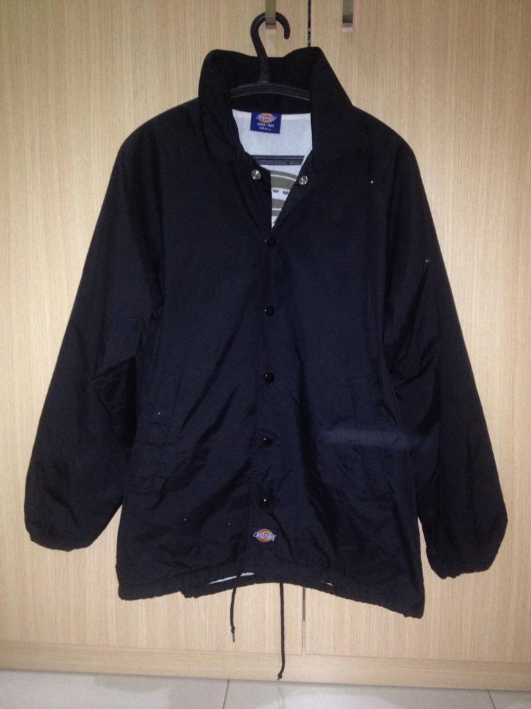 chazzele's tweet photo. FS: Dickies Parka Jacket, used cond 95% size S eropa (fit to M) 250 nego cp:7e71c103/087855764777 #dickies #osd http://t.co/0kOljfX7uK