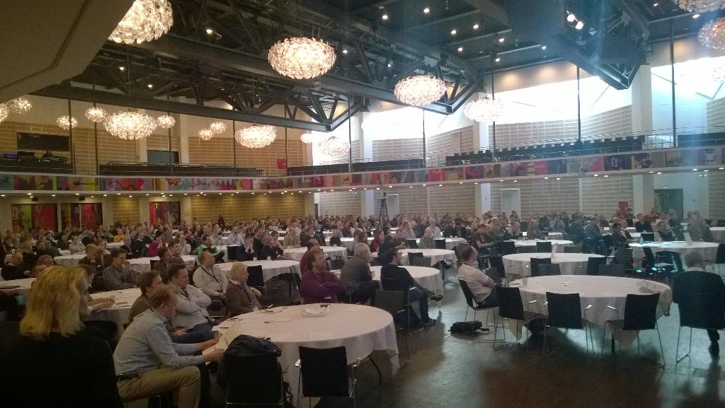 swePeso's tweet image. Lots of people at #sqlrally! Photo from Q&amp;amp;A at Keynote session.
