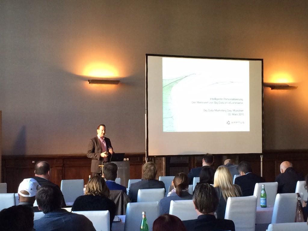 VoyadoCloud's tweet image. In München @florianlueft on stage at #bdmd15 #BigDataConf. Customer data is the new gold. Do you agree?