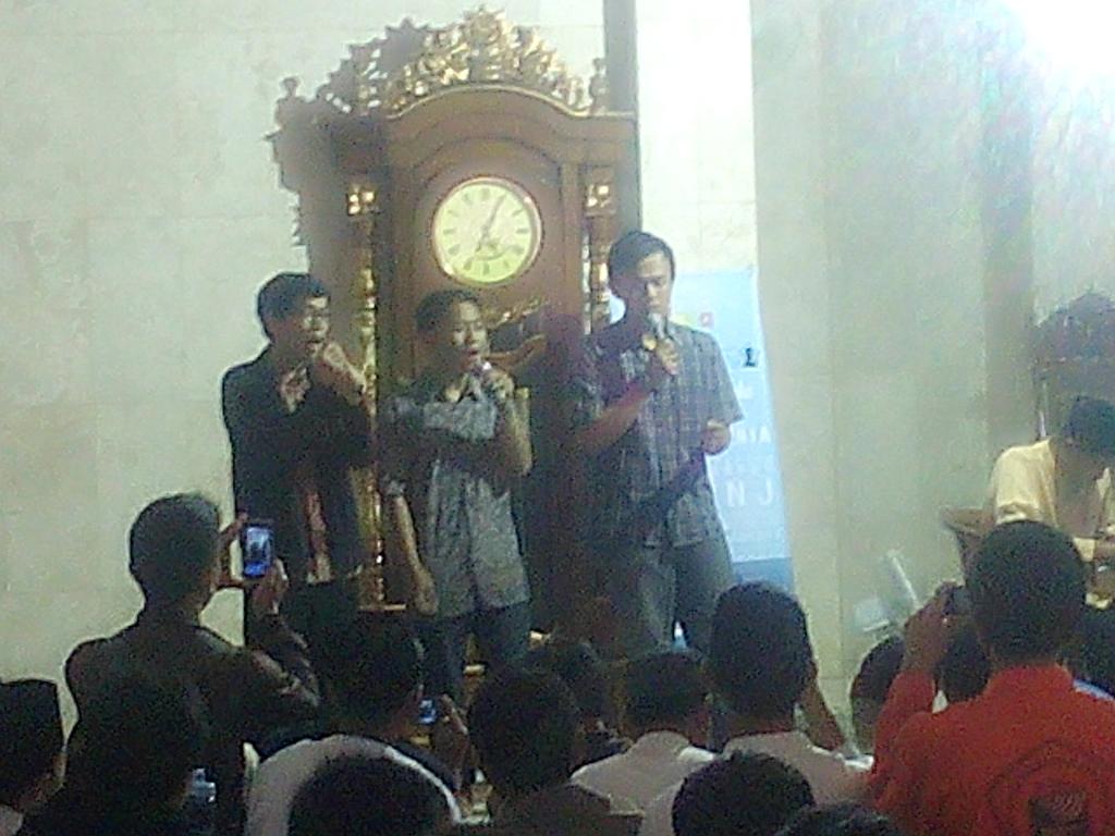 kaifa_pnj's tweet photo. Sedang berlangsung penampilan dari Daim Voice nih :D #KajianFantastis cc:@LowBuzzID @DaimVoice http://t.co/27iL4lCiPU