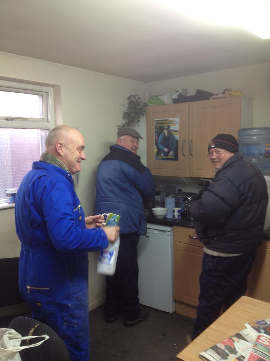 jar52ni's tweet photo. Last of the summer wine? http://t.co/u46TPO3PRH