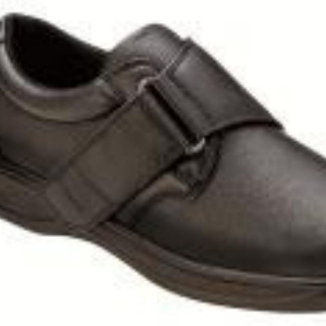 custom made diabetic shoes