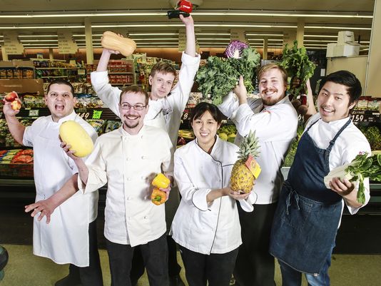 courierjournal's tweet photo. 'Louisville Young Guns &amp; Bourbon' head to @beardfoundation http://t.co/PHSIgyUH8l  @AshleeEats @kyrestaurant @eat502 http://t.co/mQDhBo9Kek