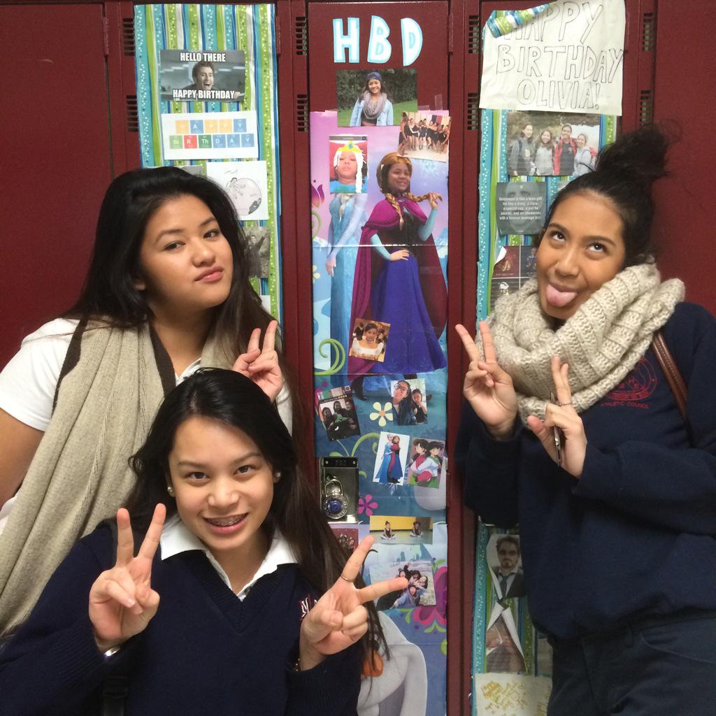 _lyzam's tweet photo. My locker is actually unreal lol #FrozenFanatic thx fwendzz http://t.co/KV8xEojHAd