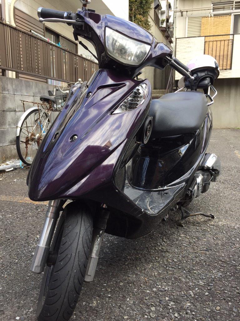 len2352's tweet photo. アドレス125売ります
改造点はフロントホークとキジマのバックレスト、LEDとスピーカーです！
中もいじってるので中々はやいです！
不具合や値段など気になったら連絡下さい http://t.co/aPGSqDkcFu