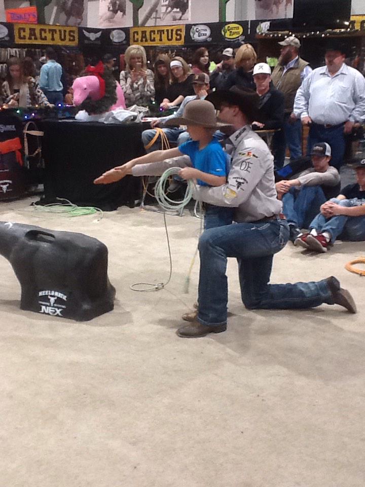 heelomatic's tweet photo. We don't just want good ropers on the #HOMProTeam. We want good guys. @tufcooper #TufCooperTuesday #BigBrotherProgram http://t.co/N4HNe5Ggko