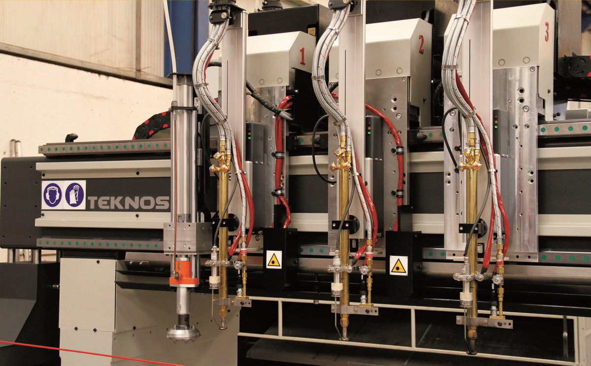 TecoiOfficial's tweet photo. Machine #TEKNOS 5000 with 3 oxyfuel cutting heads and #TECOI's marking unit #PUNCHTEC http://t.co/3EfHf2GG5b