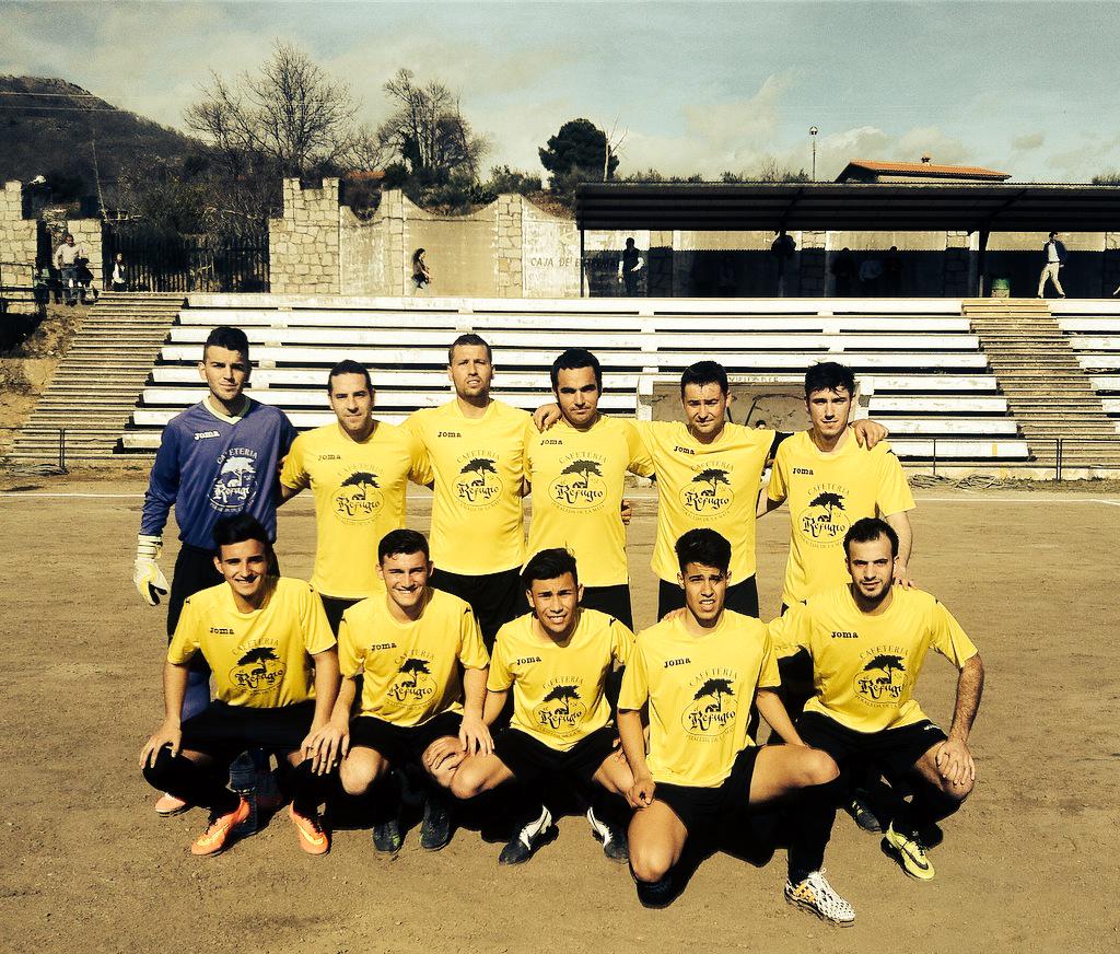 Foto del ultimo partido en Losar. Mal resultado y partido muy extraño. <a href="/cplosar/">C.P.LOSAREÑO</a> 5-2 <a href="/ADPeraleda/">A.D. Peraleda</a> Tras el 1-2 al (1/2)