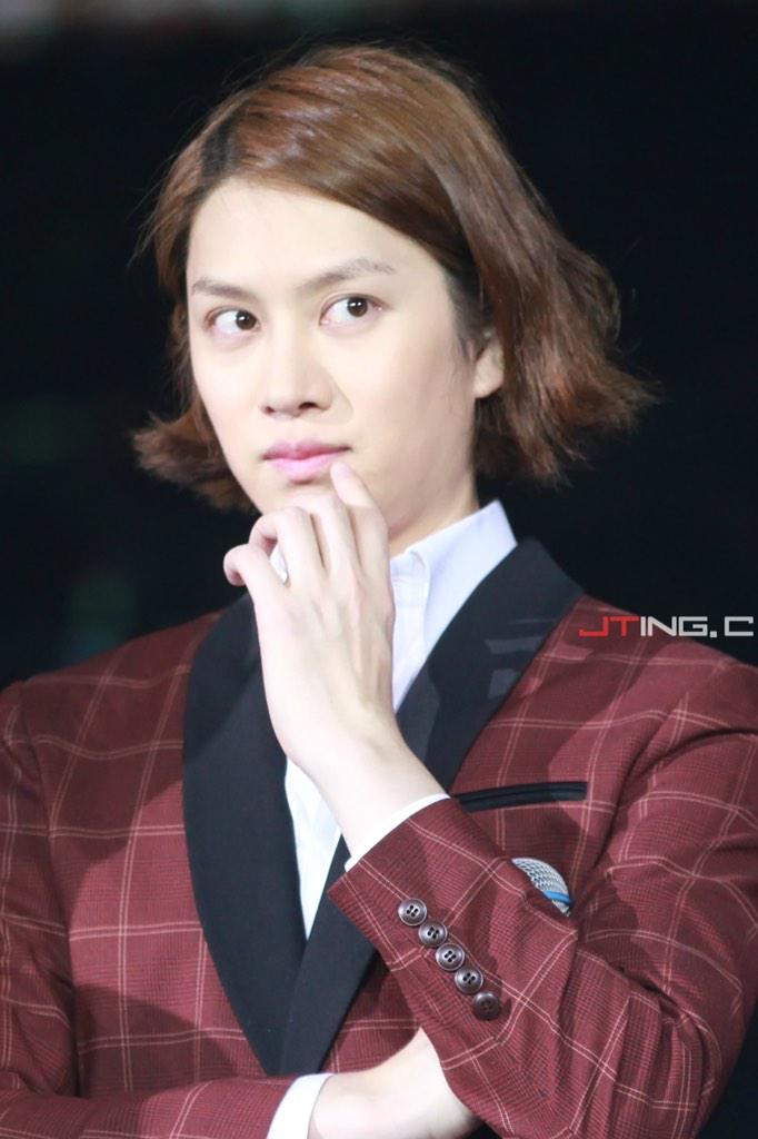 sjkmheenim's tweet photo. #SS6Macau ปากชมพูม๊ากกกกกกก 😂😂😂 cr;JTing_鸡腿姐姐 http://t.co/dlw8RIGV1a"