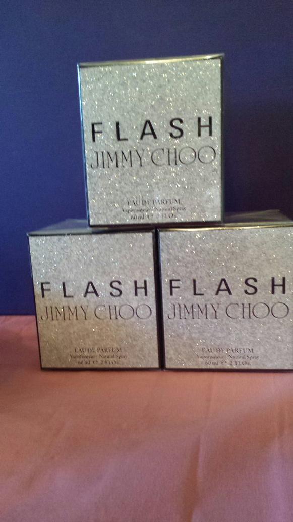 Mitchellsallure's tweet photo. #jimmychooflash my #favourite #everygirlshouldhave #thepleasure of #wearing visit our stall #essex #romford #epping http://t.co/3QWycKc5bw