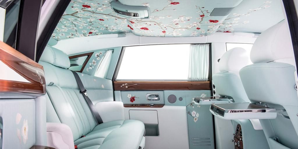 rollsroycecars's tweet photo. Serenity Phantom is the most exquisite Rolls-Royce to date. See it at the @GVAMotorshow #RollsRoyce #Bespoke http://t.co/mvqe1zLuB6