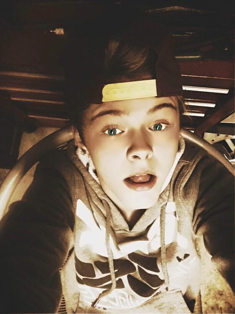 The Tide Fan (@karla_tide) on Twitter photo 