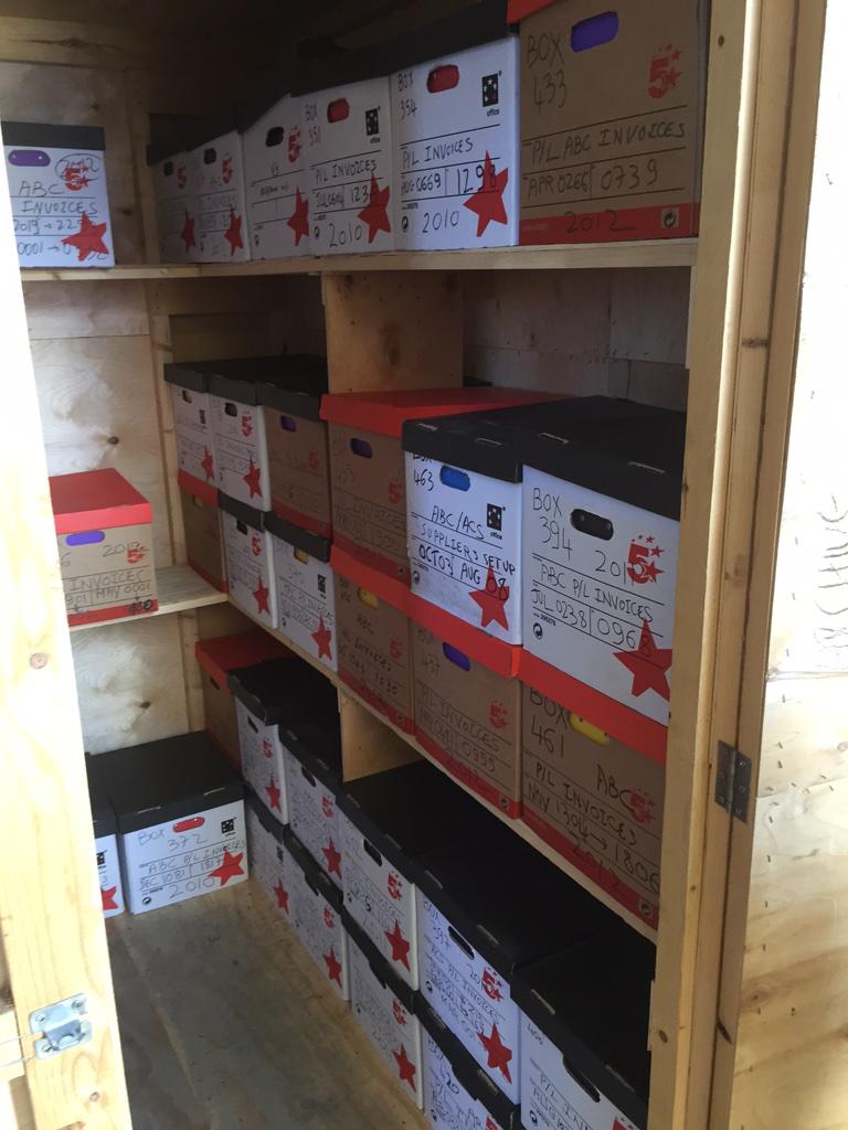 Smart_Carriers's tweet photo. Archive storage today with smart carriers ltd#watford#removals#archivestorage http://t.co/FQVu9I7QKQ