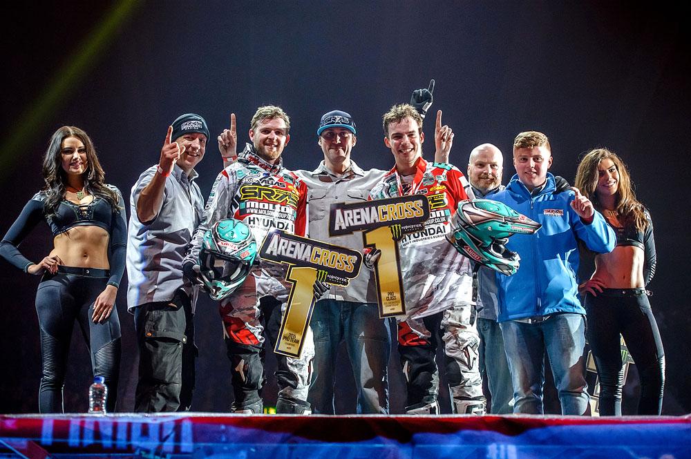 A true Champion... <a href="/ThomasRamette/">thomas ramette</a> #6 takes the 2015 Pro Championship @ssearena goo.gl/84CTwG <a href="/sr75worldteam/">SR75-MOLSON Racing</a>