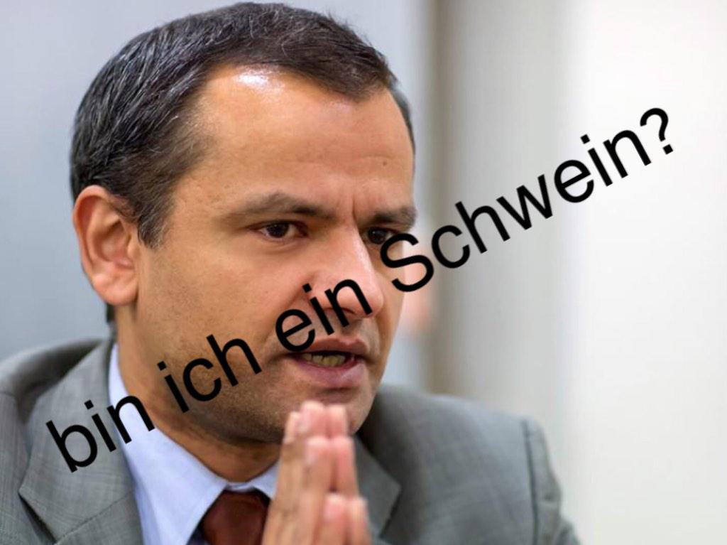 heiner19681's tweet photo. Ist er oder ist er nicht ? http://t.co/w46EVB3hKj
