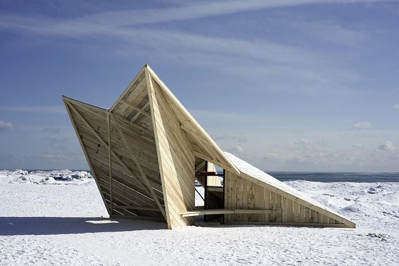 designboom's tweet image. winter stations converts lifeguard posts into wintertime playgrounds designboom.com/architecture/w…