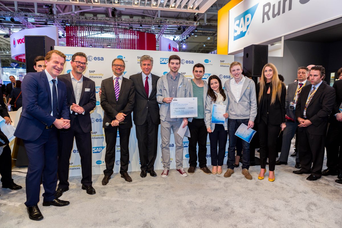 rosenbergann's tweet photo. .@BillRMcDermott Awards 5K Cash Prize to UK Team for their Predictive Crop Monitoring App @SAP_UA #SAPMWC15 #MWC15 http://t.co/HHdvjiikh2