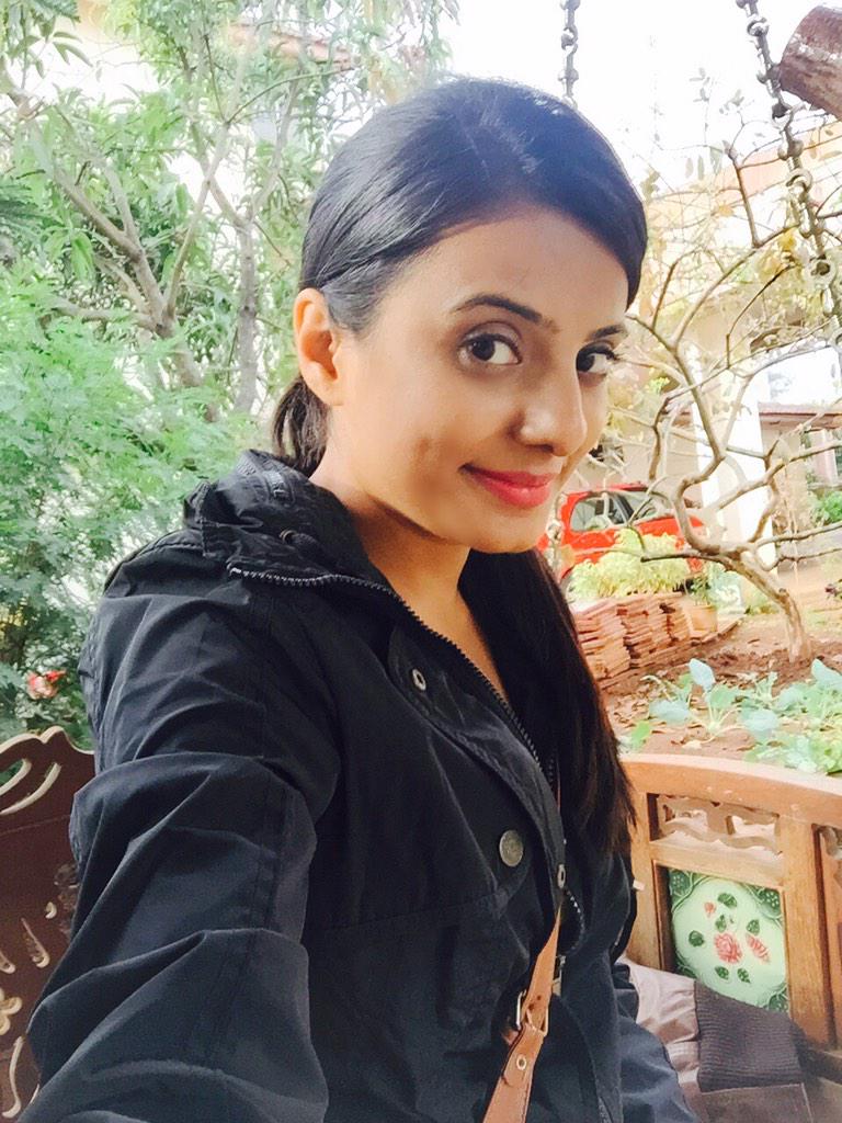 #lonavala#drive#barbeque#fun #masti#sisterhood <a href="/ChahatKhannaFC/">chahat "❤️ Memecoin"</a>