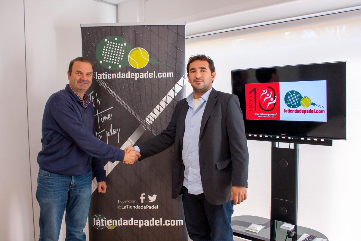 LaTiendadePadel's tweet photo. Marc Soler d' @interempreses i Jorge Vázquez de @LaTiendadePadel el dia de la signatura de l'acord #padel http://t.co/HZyGmG9tw0