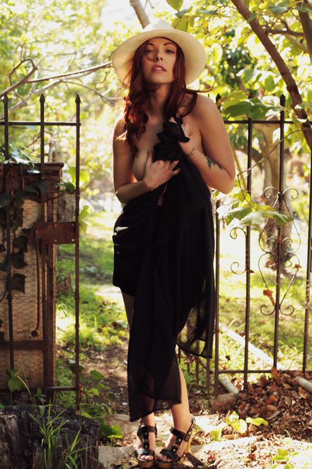 Shot by Randy Tizon Hair and Makeup by @RebaVera http://t.co/jApTCnrhpf<a class="tags" target="_blank" title="On Twitter" href="/?out=eyJ0eXAiOiJKV1QiLCJhbGciOiJIUzUxMiJ9.eyJpYXQiOjE3MjE3MzU3NzgsImlzcyI6InR3cG9ybnN0YXJzLmNvbSIsIm5iZiI6MTcyMTczNTc3OCwiZXhwIjoxNzUzMjcxNzc4LCJyZWRpcmVjdF91cmwiOiJodHRwczovL3R3aXR0ZXIuY29tL1JlYmFWZXJhIn0.zJ6g2d5Q-m6SR_zw72FuuWyCl1wBqhJTPATfe3g3yCbPunbsUtDA364mE29RgB13ZQZlMaJgF-vXmWwJpugF_g">@RebaVera</a><a href="/tag/sunset"class="tags"><span>#sunset</span></a><a href="/tag/beach"class="tags"><span>#beach</span></a><a href="/tag/costarica"class="tags"><span>#costarica</span></a><a href="/tag/cgoy2014"class="tags"><span>#cgoy2014</span></a>