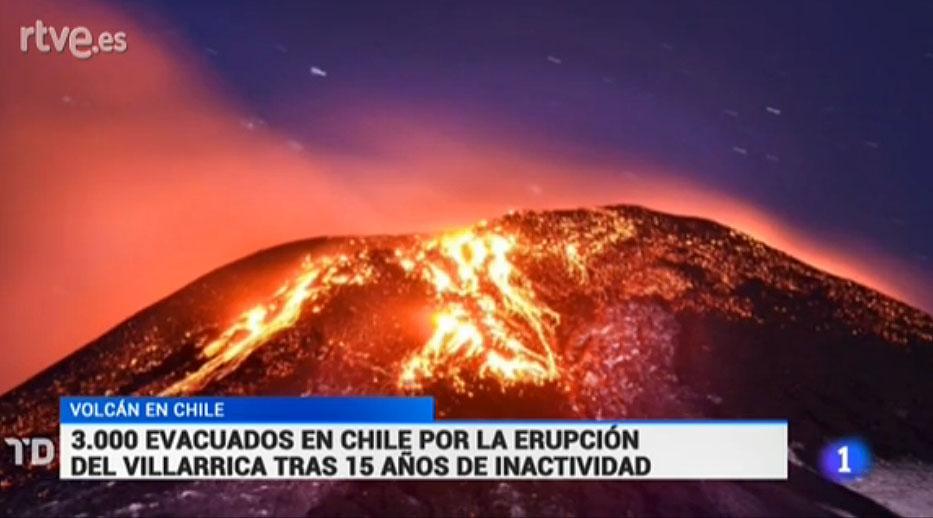 telediario_tve's tweet photo. Alerta roja en #Chile por la erupción del volcán #Villarrica Más de 3.000 personas han sido evacuadas. En el #TD1 http://t.co/hkdkhYMZA6