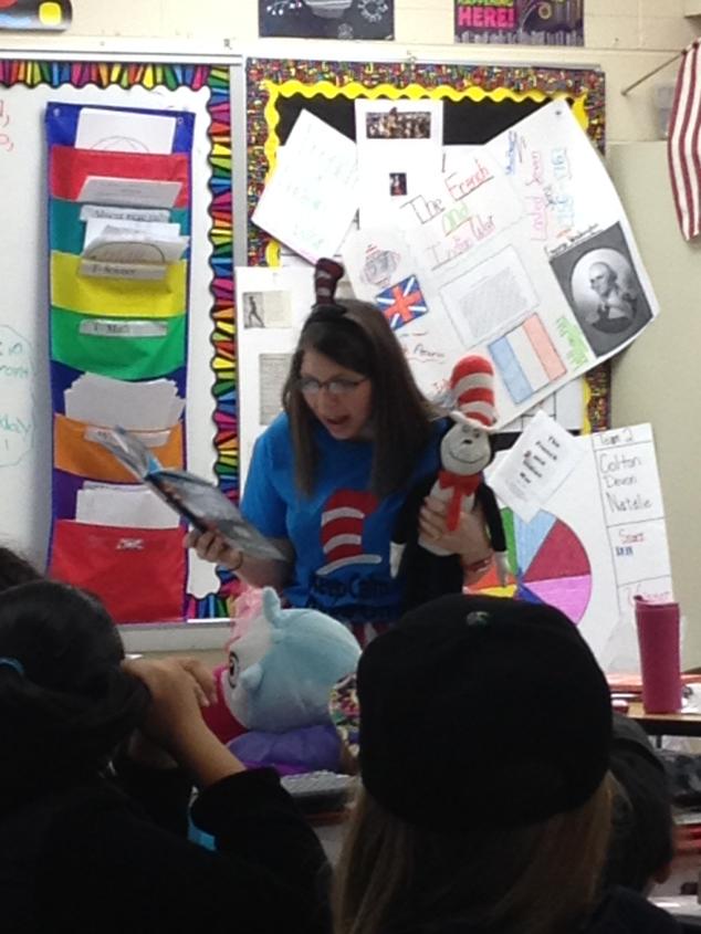 ShayTraywick's tweet photo. 5th grade celebrating Dr. Seuss week! @Alabasterk12 http://t.co/JcovI4SbWY