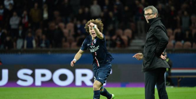 lequipe's tweet photo. « David Luiz, pas un plan B» http://t.co/isM0OJ9xiu http://t.co/ZLLoF2lL0A