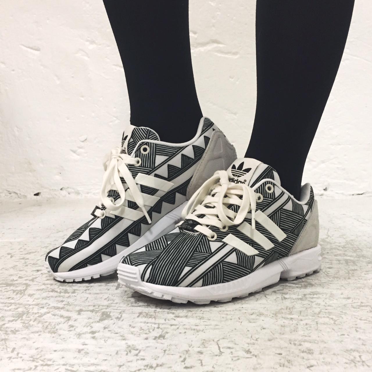 rechtop Bespreken spellen SNS on Twitter: "adidas Originals by The Farm Company ZX Flux in women sizes are now live: http://t.co/R2tlP3a6W4 #sneakersnstuff http://t.co/UJLJGEY2gF" / Twitter rechtop Bespreken spellen SNS on Twitter: "adidas Originals by The Farm Company ZX Flux in women sizes are now live: http://t.co/R2tlP3a6W4 #sneakersnstuff http://t.co/UJLJGEY2gF" / Twitter