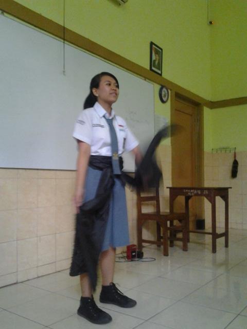 STEREOMISA's tweet photo. Terbaeeqq"@osismisa: Juga ada Alifah Della dari @STEREOMISA dengan bakat nyinden, menari tradisional, dan menyanyi http://t.co/jzhrWGd0pM"