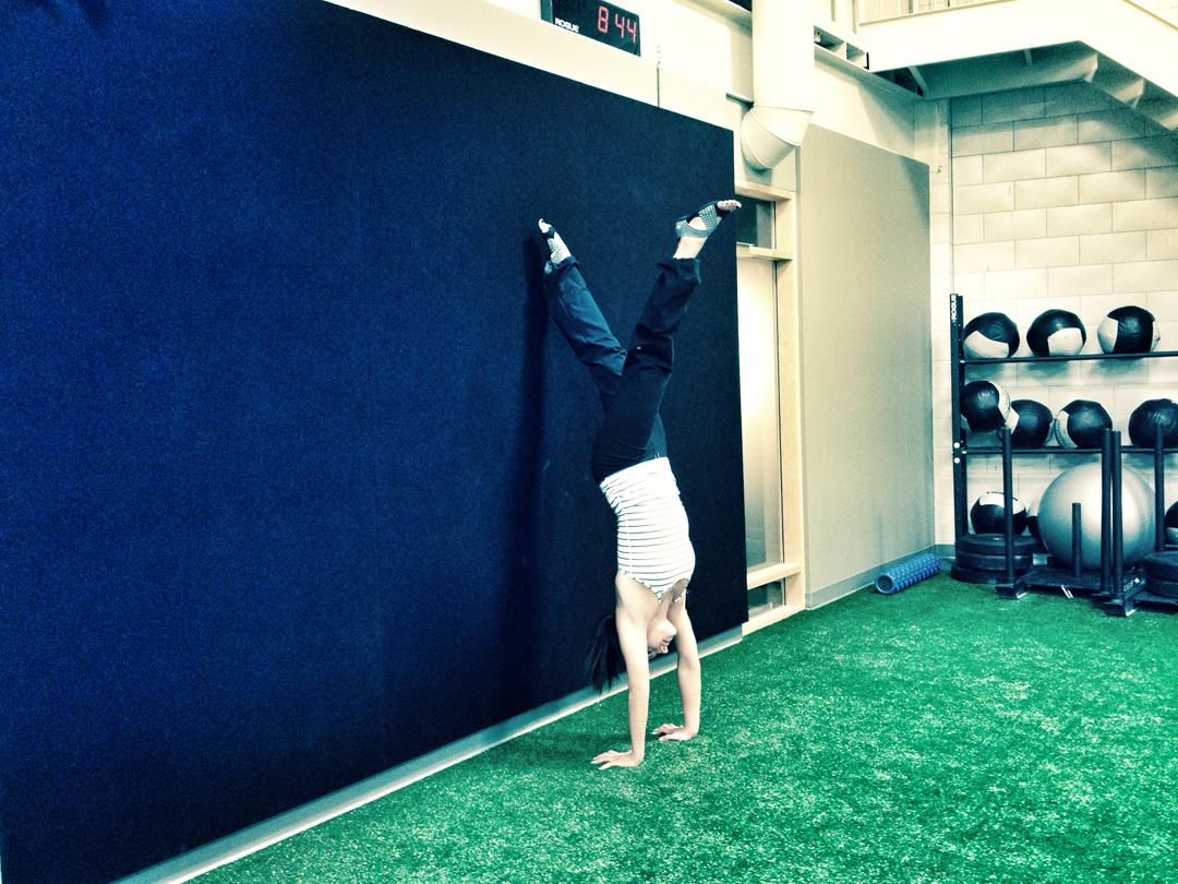 humanvers2's tweet image. It's #balanceday here at H2O! Join Coach Kylie for classes at noon, 4, 5, 6, &amp;amp; 7 pm. New people get 3 free classes!