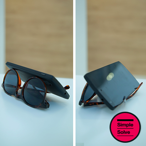 koodo's tweet photo. Sunglasses = genius phone stand. #mindblown http://t.co/vuFpLrN7tn