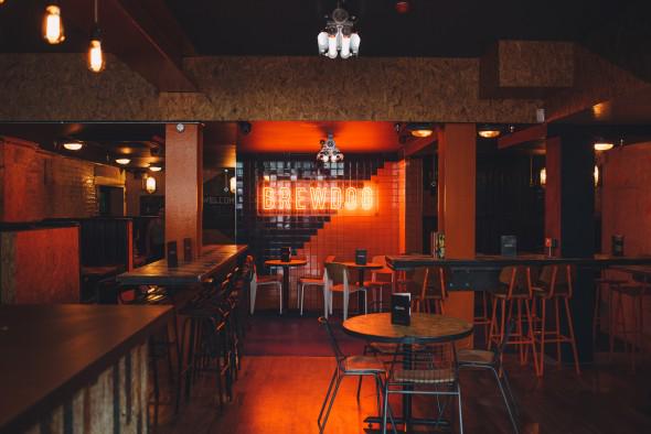 BrewDog's tweet photo. We're on the hunt for bar staff to join our Leicester bar crew! Think you got what it takes?

http://t.co/6IOpY3LKHd http://t.co/XXiXD41Uvf