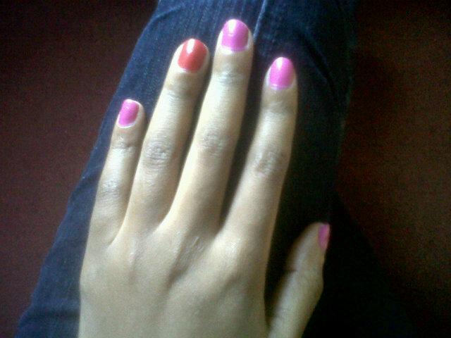 Thahkunene's tweet photo. @Veet_SA I am a big fan ♥ :) #VeetNailSelfie http://t.co/7q1ojqBvwu