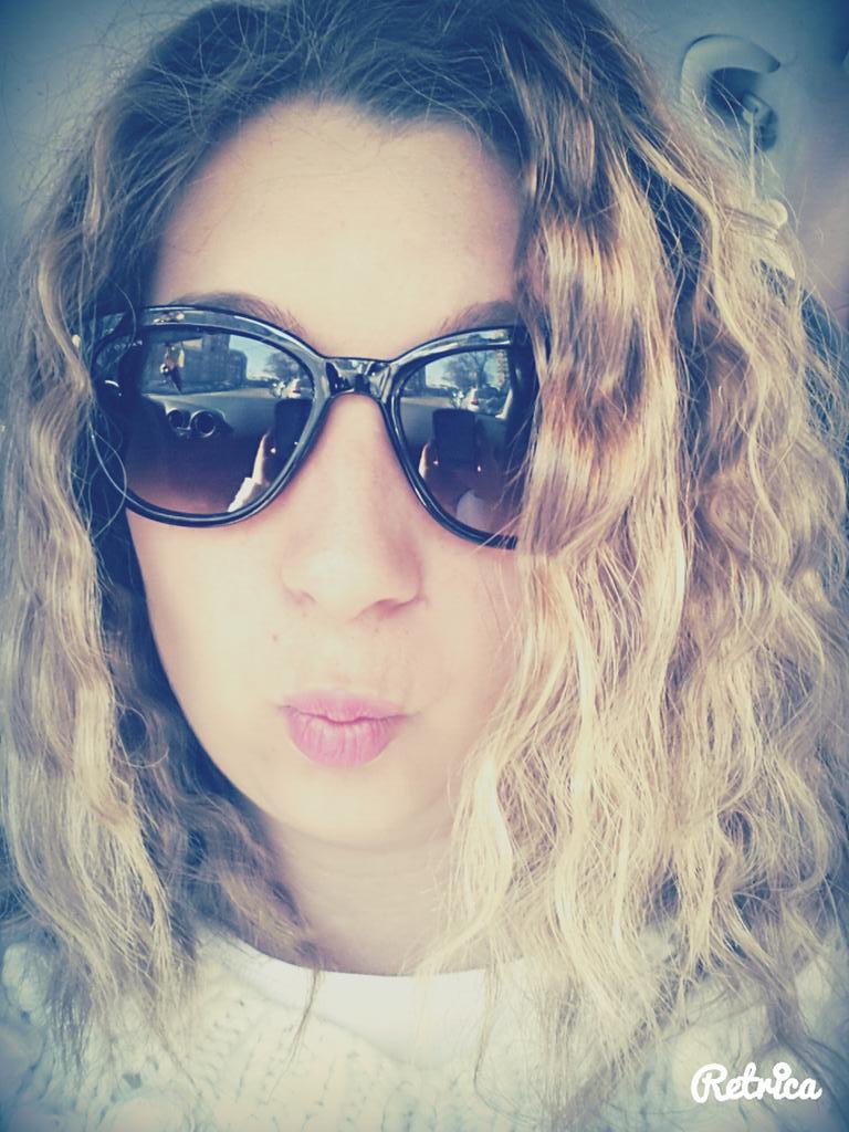 Maria_MoraNavar's tweet photo. Holii http://t.co/DSbmeqnpHK