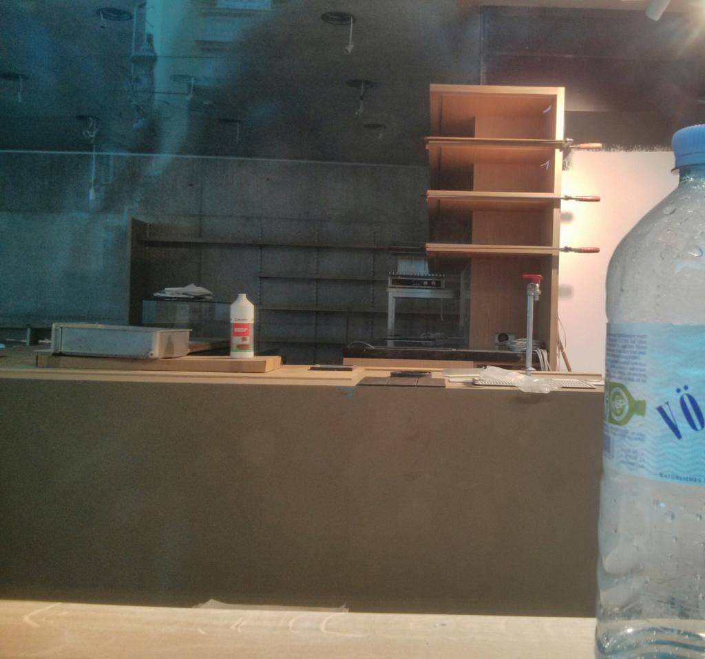 hmoskon's tweet photo. Der erste Eindruck vom neuen Kunsthaus Kaffee. #kunsthaus #graz #joanneum #visitgraz #fran15 http://t.co/RSRZxXQqa6