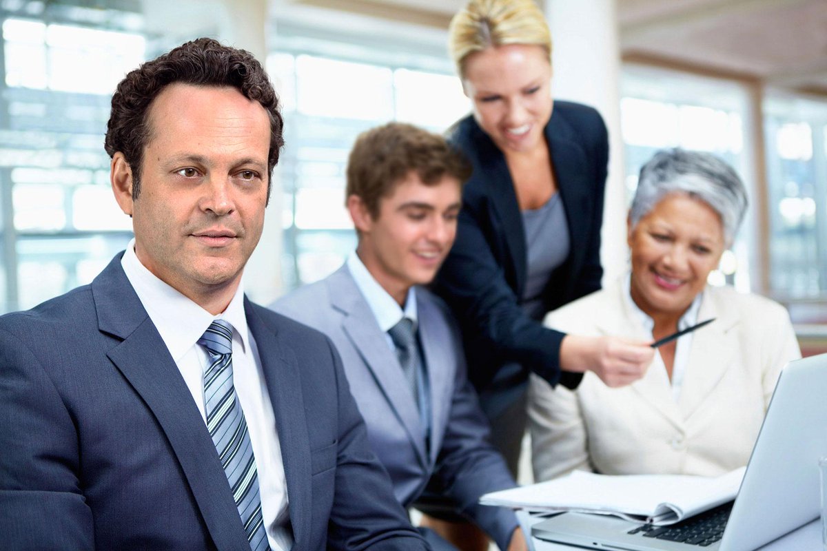 AdFreak's tweet photo. Vince Vaughn and costars pose for idiotic stock photos you can have for free. http://t.co/bnoGWq3JBB http://t.co/WHNXnxWvqQ