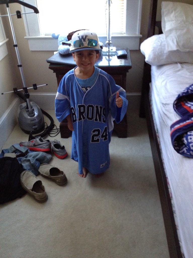 DanielGordon05's tweet photo. Opening Day at Wilson Hall - ready to kickoff the 2015 season with a new group of guys! Will be fun! #WHBaseball http://t.co/woYHhY80cC