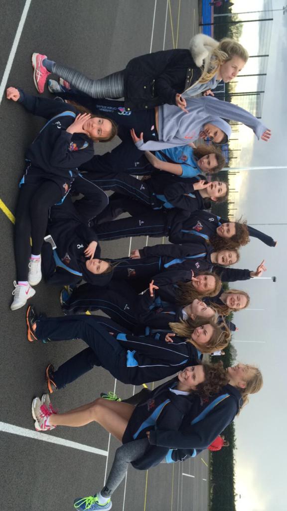 lozzagazza98's tweet photo. The netball dance squad http://t.co/zfUi1cNHyX